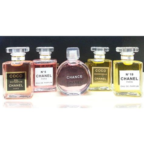 chanel traveling perfume.